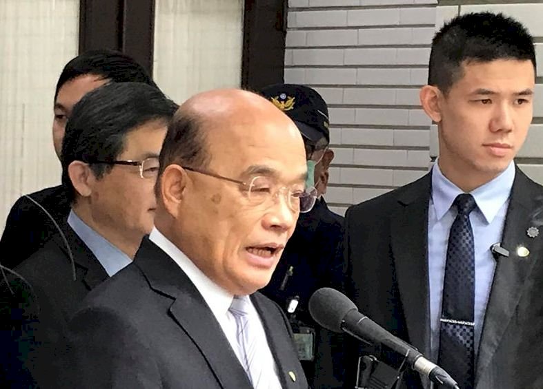 疫情嚴峻民眾搶購物資 蘇貞昌：囤貨牟利絕對嚴辦
