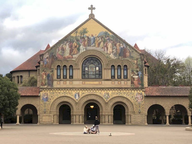 史丹佛大學致函請命 籲讓國際學生在美上網路課