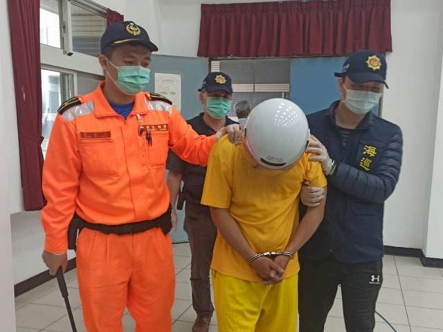 越南偷渡客脫逃 海巡緝捕2人歸案