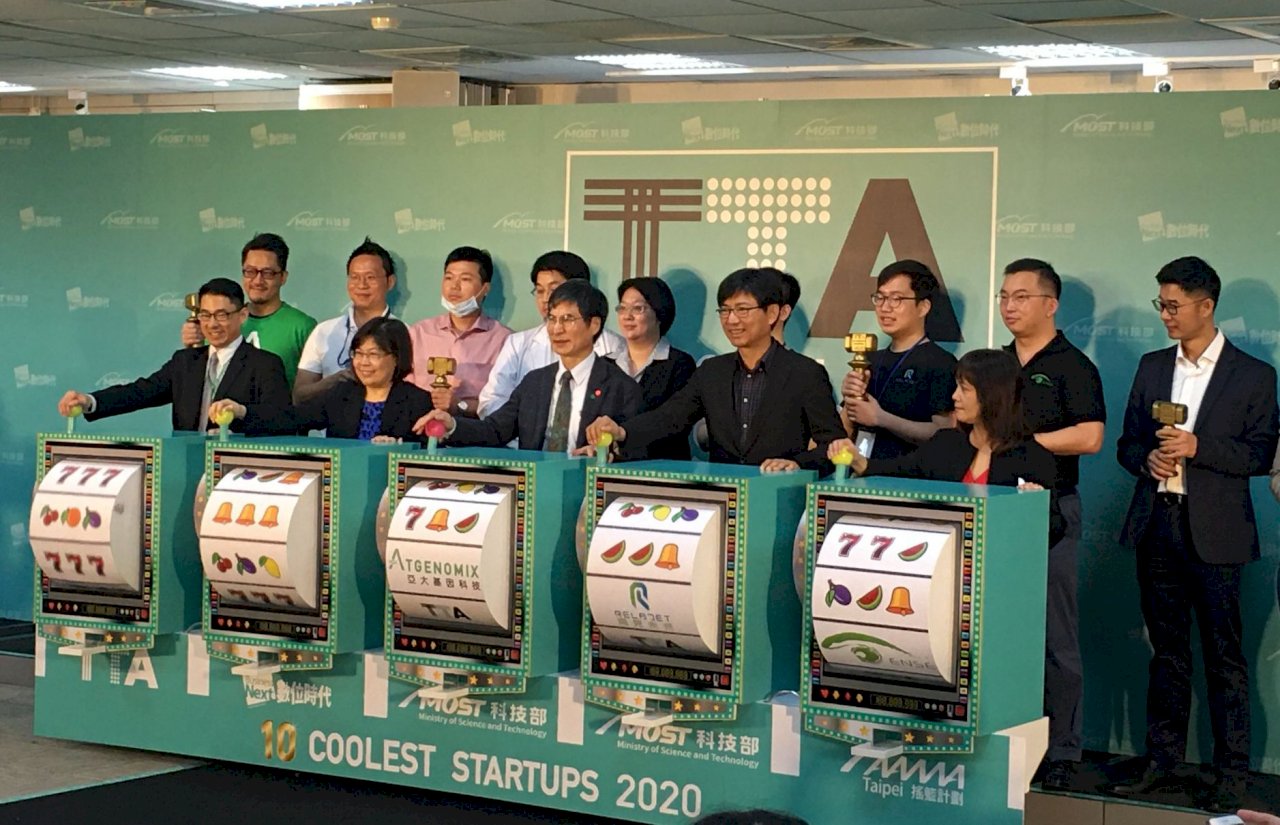 科技部年度新創10酷 AI聽診遠端聽見武漢肺炎的聲音 (影音)