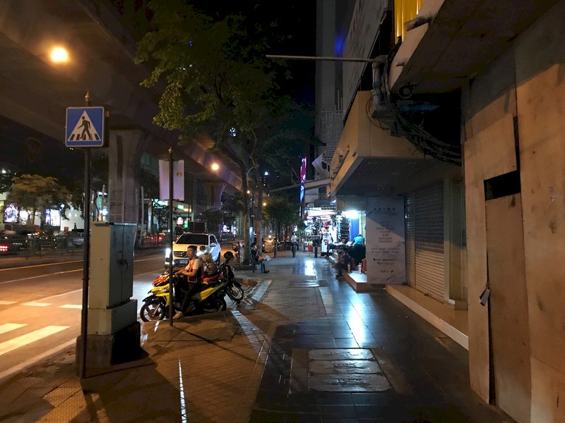 泰國實施宵禁 若疫情持續擬採24小時禁足令