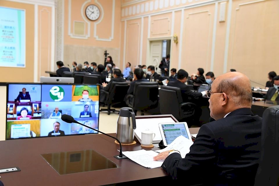 防群聚感染風險 行政院會今起視訊開會