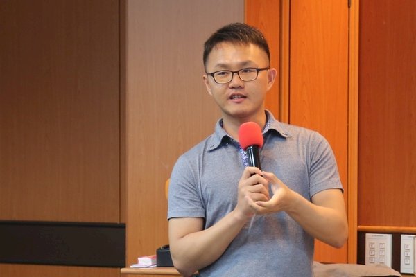 國民黨數位科技長 Dcard創辦人簡勤佑出任