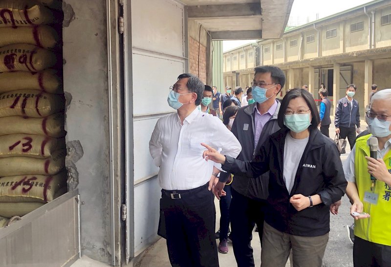 援贈口罩 總統：以貢獻國際社會的心 做對的事