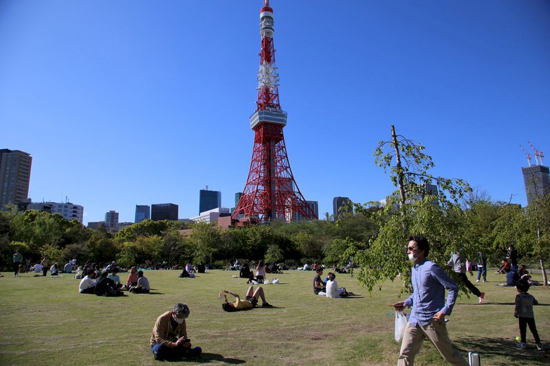 日本人口數連11年下滑 年減50萬人創新高