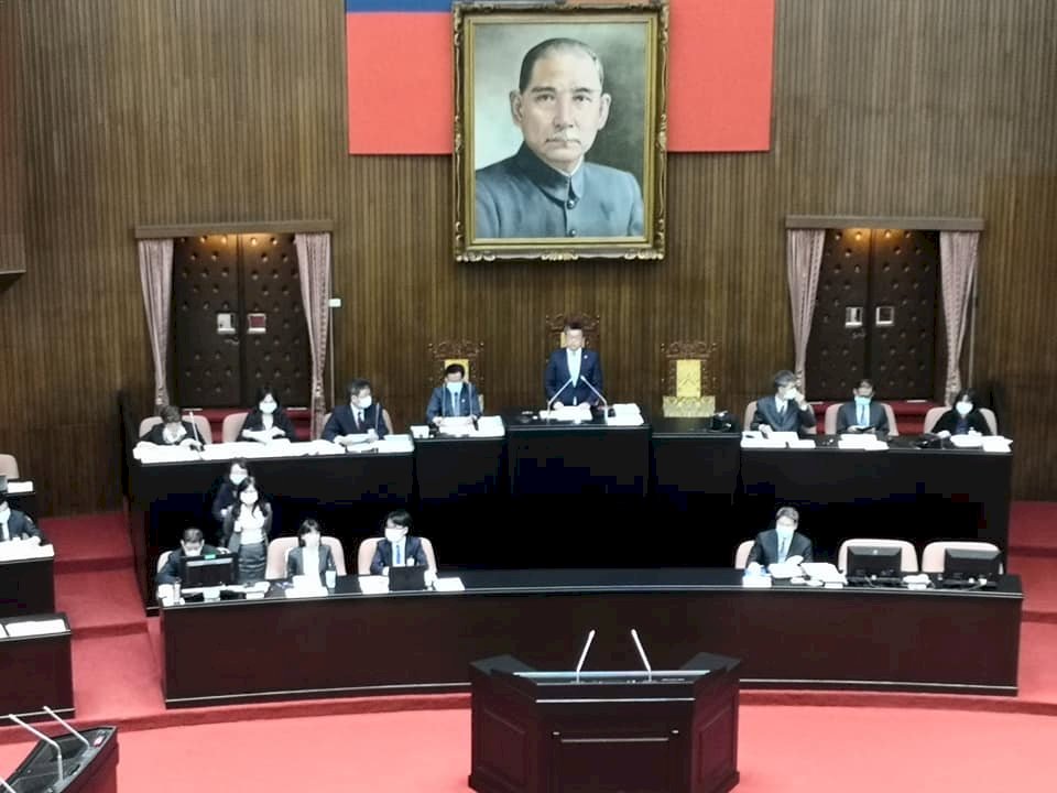 紓困條例三讀 紓困預算2100億可再加碼2100億