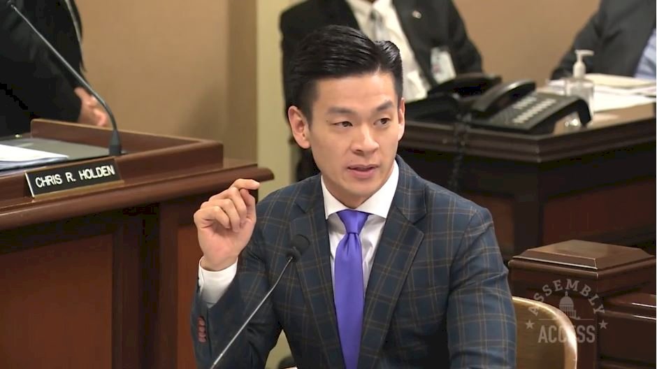 防疫又助人 加州眾議員羅達倫讚台灣值得看齊