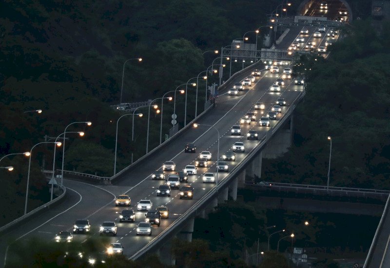 連假收假日 國道北上局部路段塞至晚上
