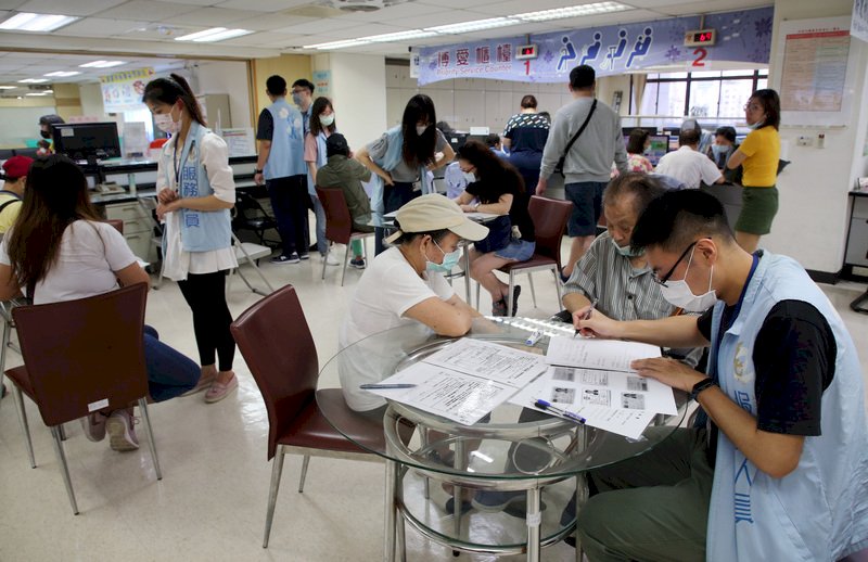 萬元紓困申請開跑 地方從寬認定 民眾盼簡化程序