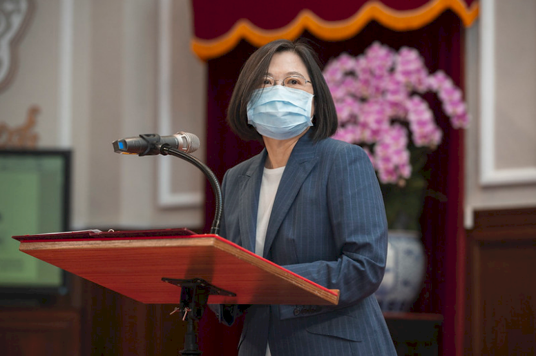 總統：政府會兼顧防疫與經濟 維持良好商業環境
