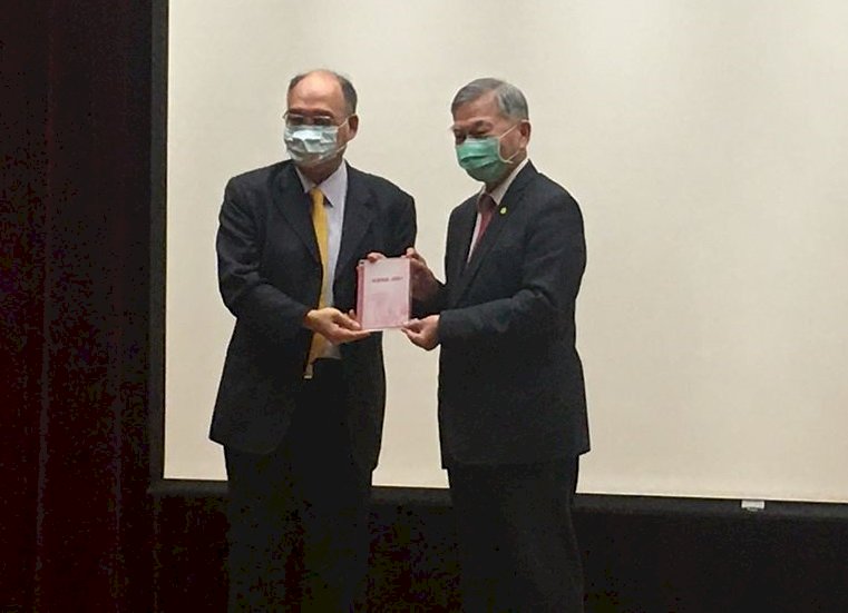 談口罩出口解禁時機 經長：疫情結束才開放也沒意義
