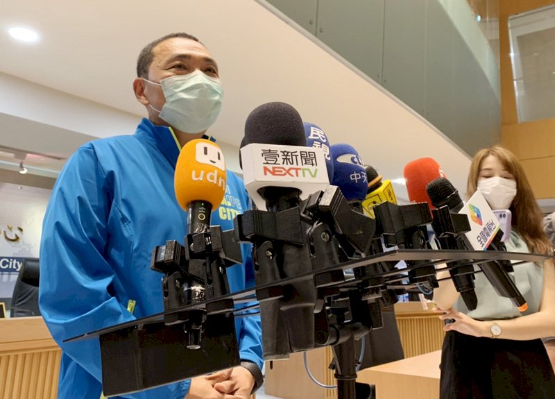 侯友宜：不贊成酒店解封  中職是特例