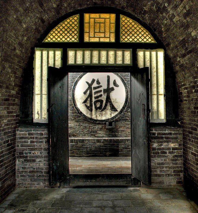 「在中國撲火的蛾」之一：民主是個好東西