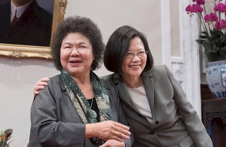 陳菊不續任府秘書長 總統：不捨但尊重意願