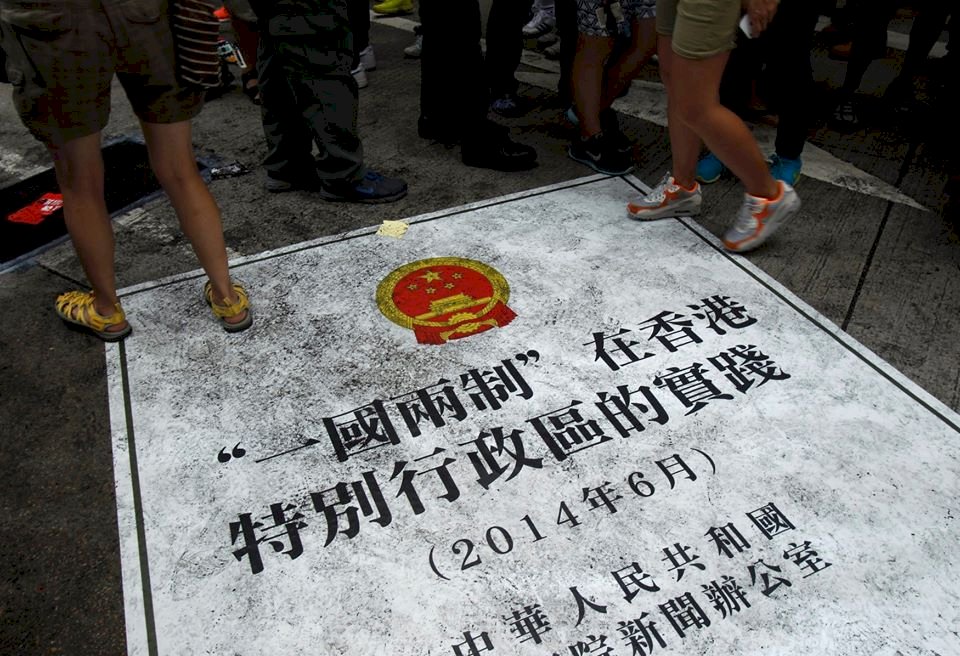 中國官媒批彭定康指手畫腳 反指英國也有國安法