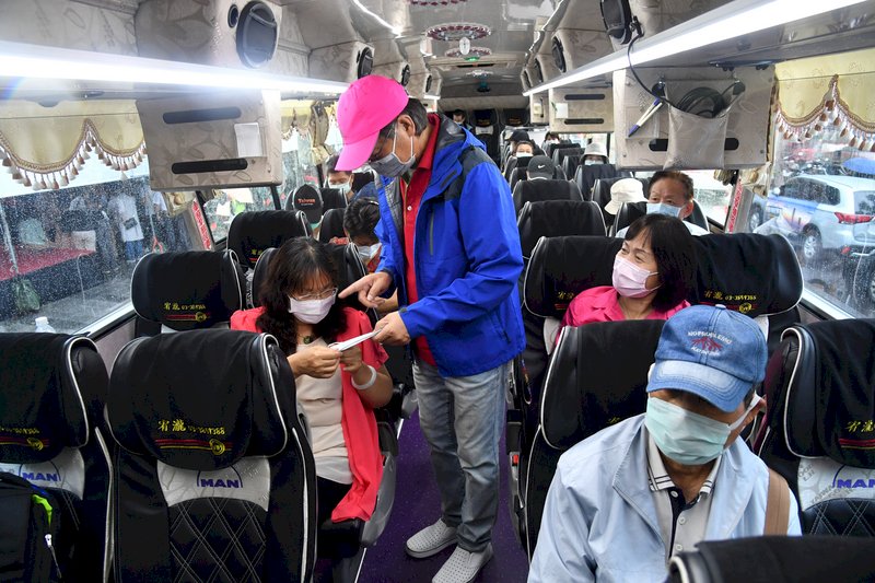 觀光局擬修法  禁遊覽車上未經同意推銷