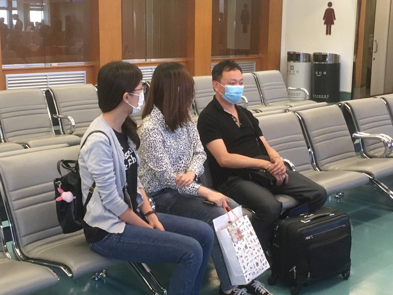 以拿督斯里之名吸金 大馬警方自台引渡嫌犯回國