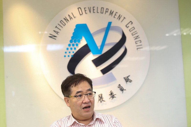 台灣10年內將成超高齡社會 國發會：盡力降負面衝擊