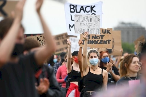 呼應美國人民 倫敦數千人反種族主義示威