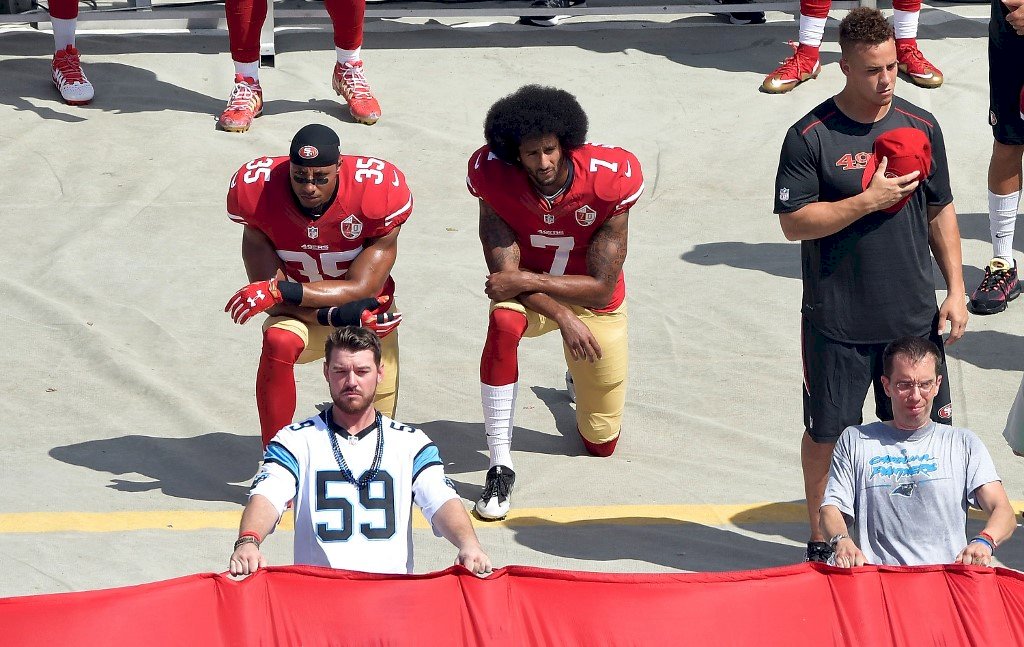 帶頭下跪遭封殺 NFL主席：樂見卡珀尼克重回球場