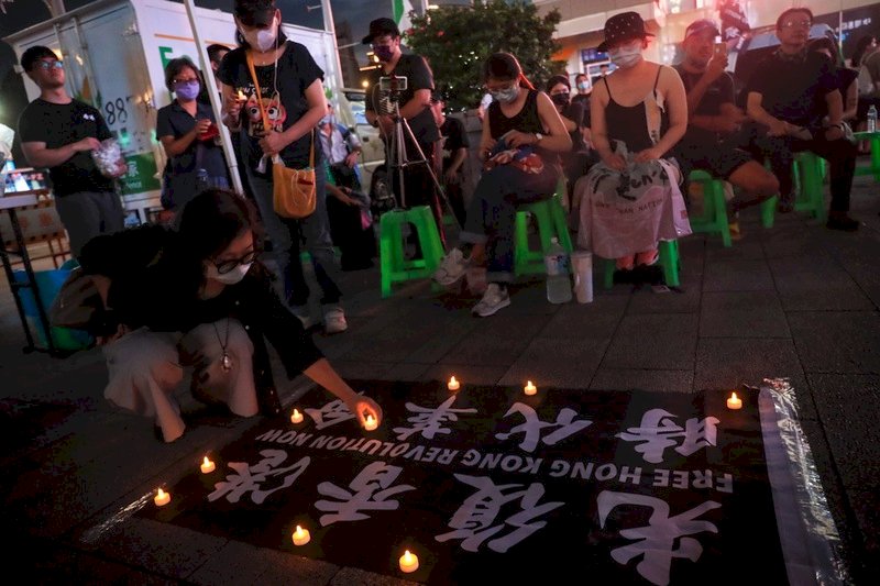 畢竟香港都已經沒什麼自由