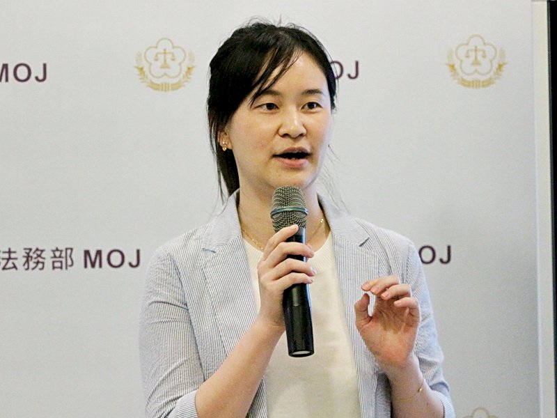 關懷國際司法合作夥伴 法務部贈口罩助防疫