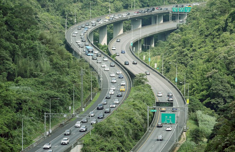 改善國5壅塞 交部強化高乘載差別費率等4措施