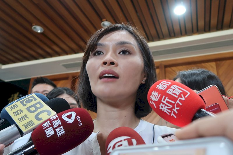 吳益政籲辯論 李眉蓁：尊重選委會決定