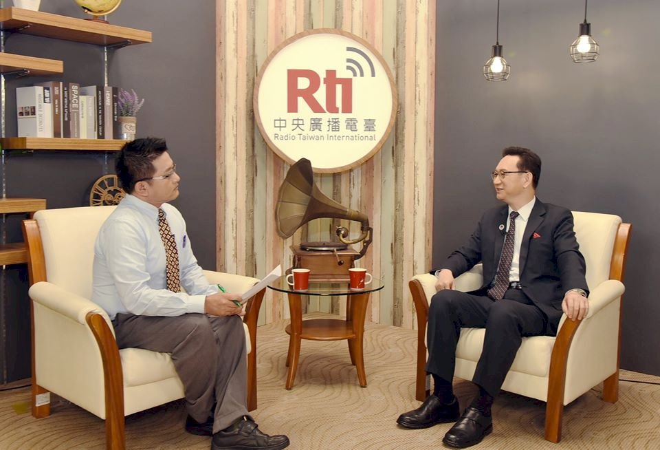 ◎台灣和僑胞的槓桿支點、僑委會要建立單一聯絡窗口和整合平台服務僑胞。