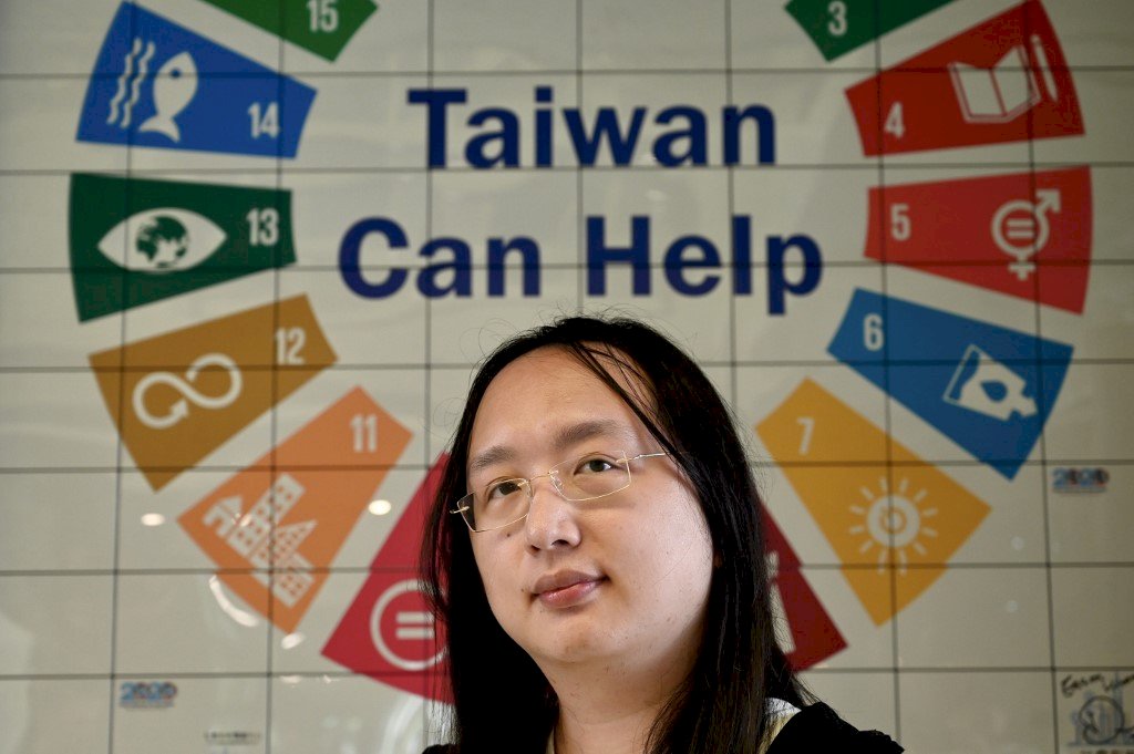 唐鳳：台灣用AI使政府透明 中共把人民變透明