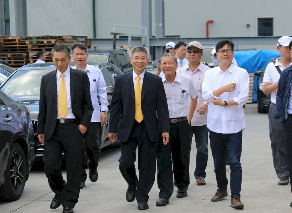 回擊李眉蓁 陳其邁：科技政見皆是重大建設 她要多用功