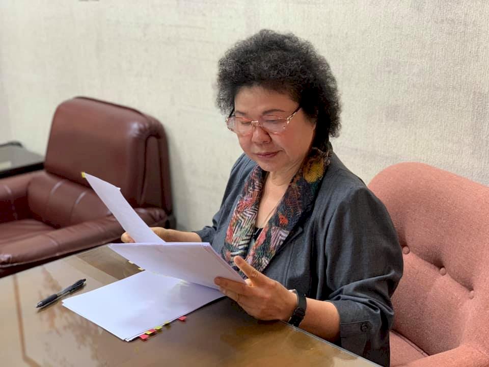報告貼臉書向國人說明 陳菊：心中有天堂 不怕被釘十字架