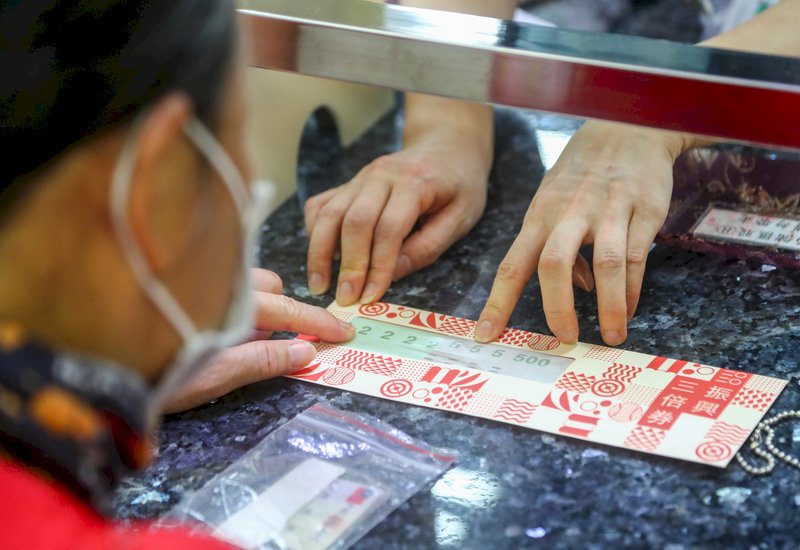 郵局開賣三倍券次日銷更多 累計逾150萬份