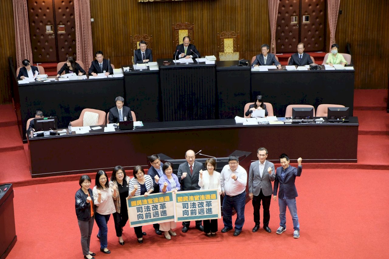 國民法官法三讀 國民法官與法官合審合判重大刑案