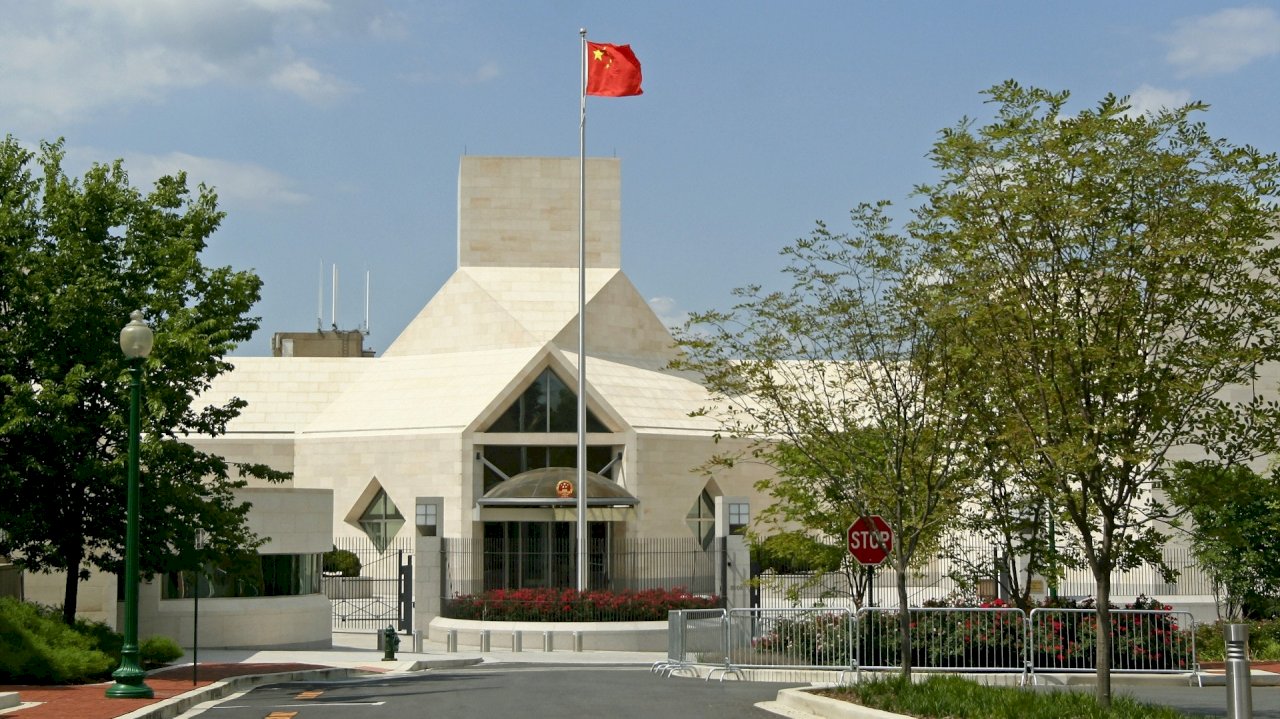 相隔一個半月 中國重啟接返在美留學生行動