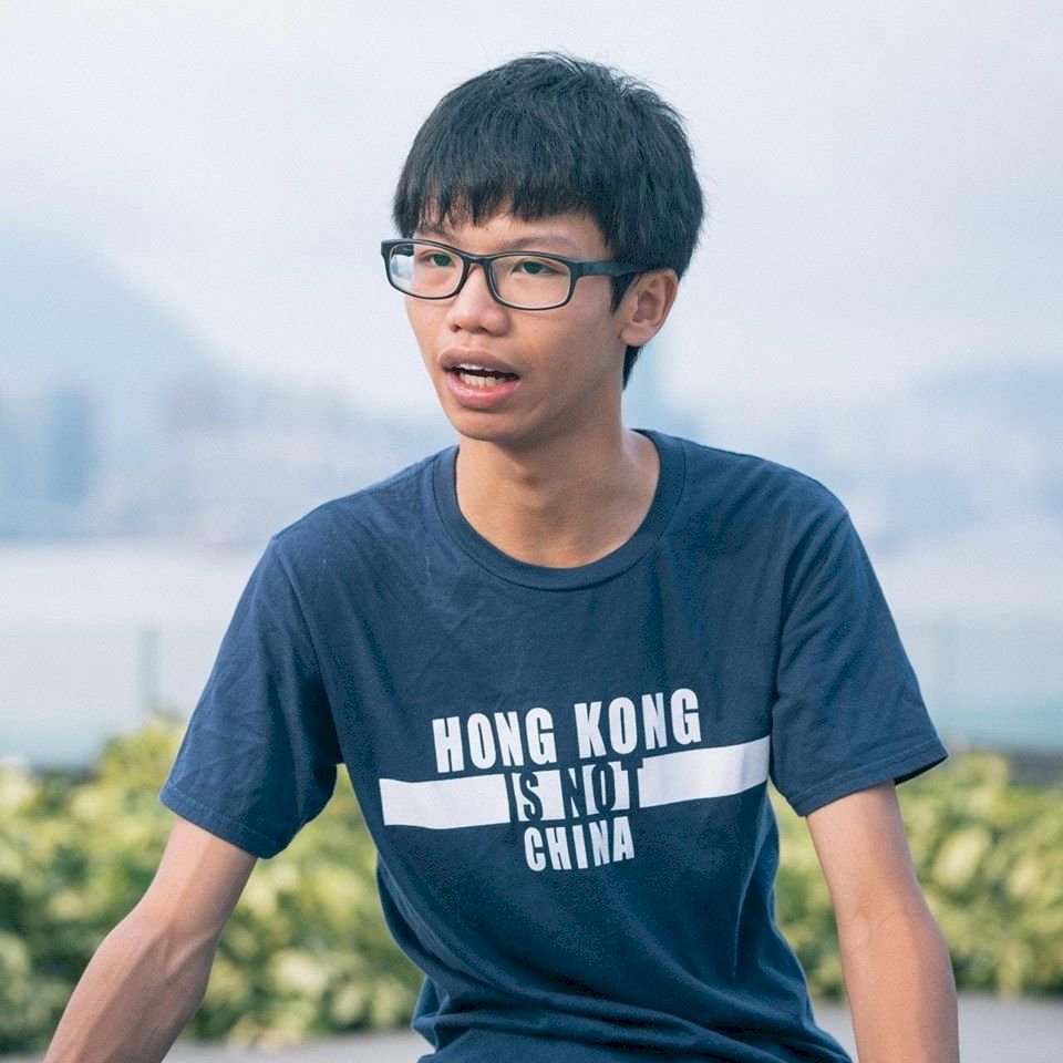 港國安處首度逮人 學生動源前召集人鍾翰林被捕
