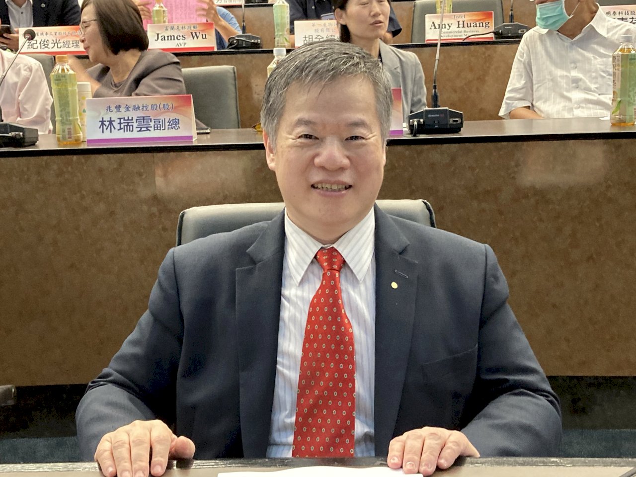 台經院新任董座  吳中書接任