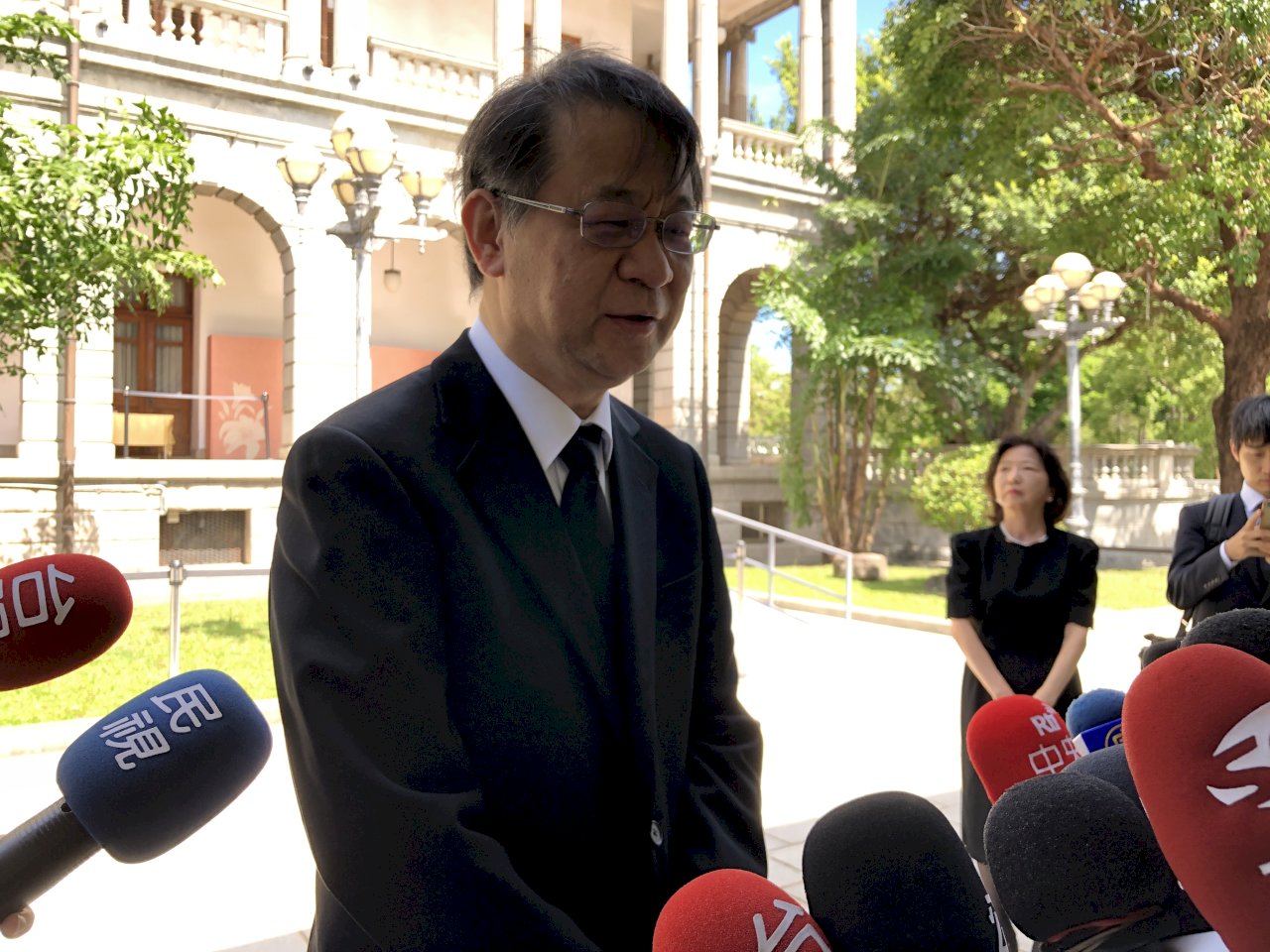 追思李登輝 政界人士紛紛到場致意