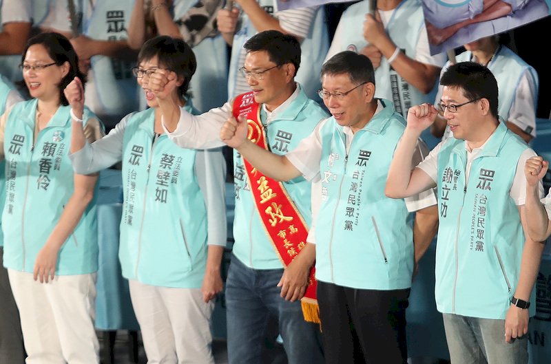 民眾黨挺過滅黨危機 柯文哲仍有嚴峻挑戰