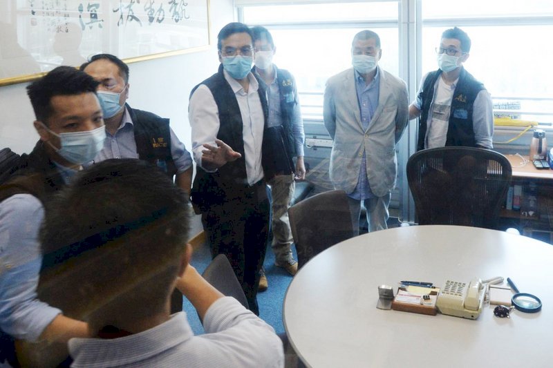 黎智英遭捕 陸委會譴責濫用惡法侵害人權