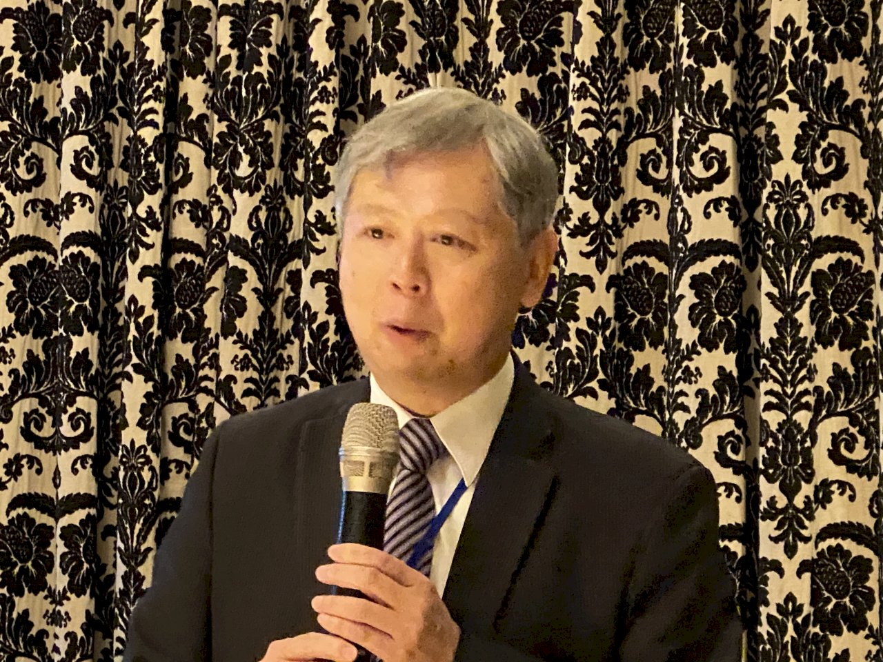 全球最大貨櫃船造訪 李賢義：彰顯高雄港深受國際肯定