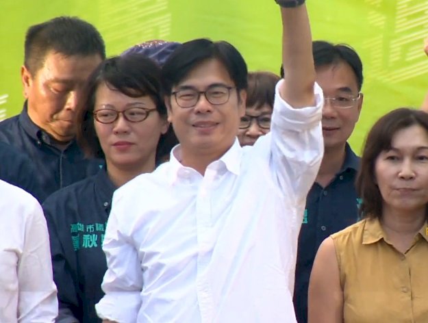 陳其邁拿下逾67萬票當選高雄市長 得票率7成