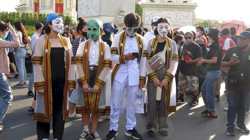 資源分配不公看不到未來 泰國網路世代上街怒吼