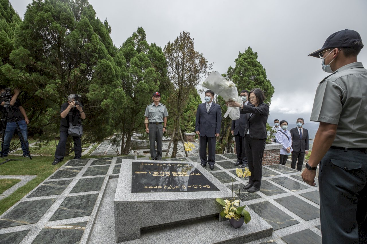 感念郝柏村為國付出 蔡總統頒褒揚令