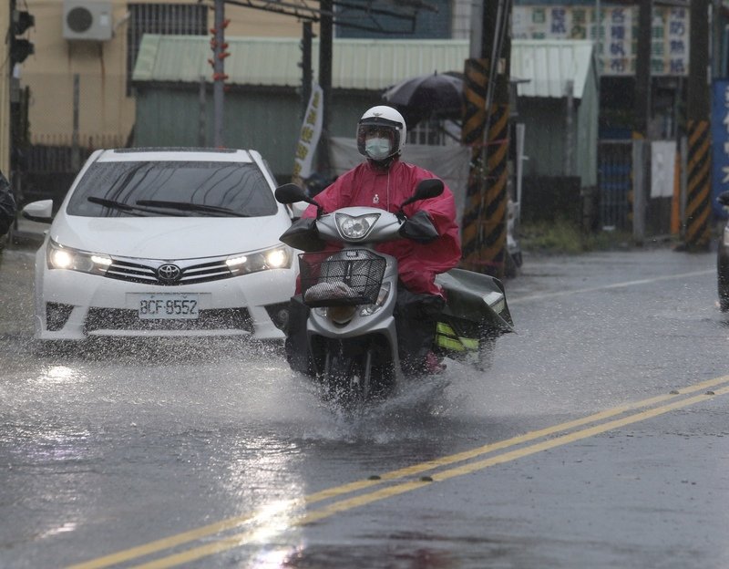 台南高雄明正常上班上課 仍需注意豪大雨