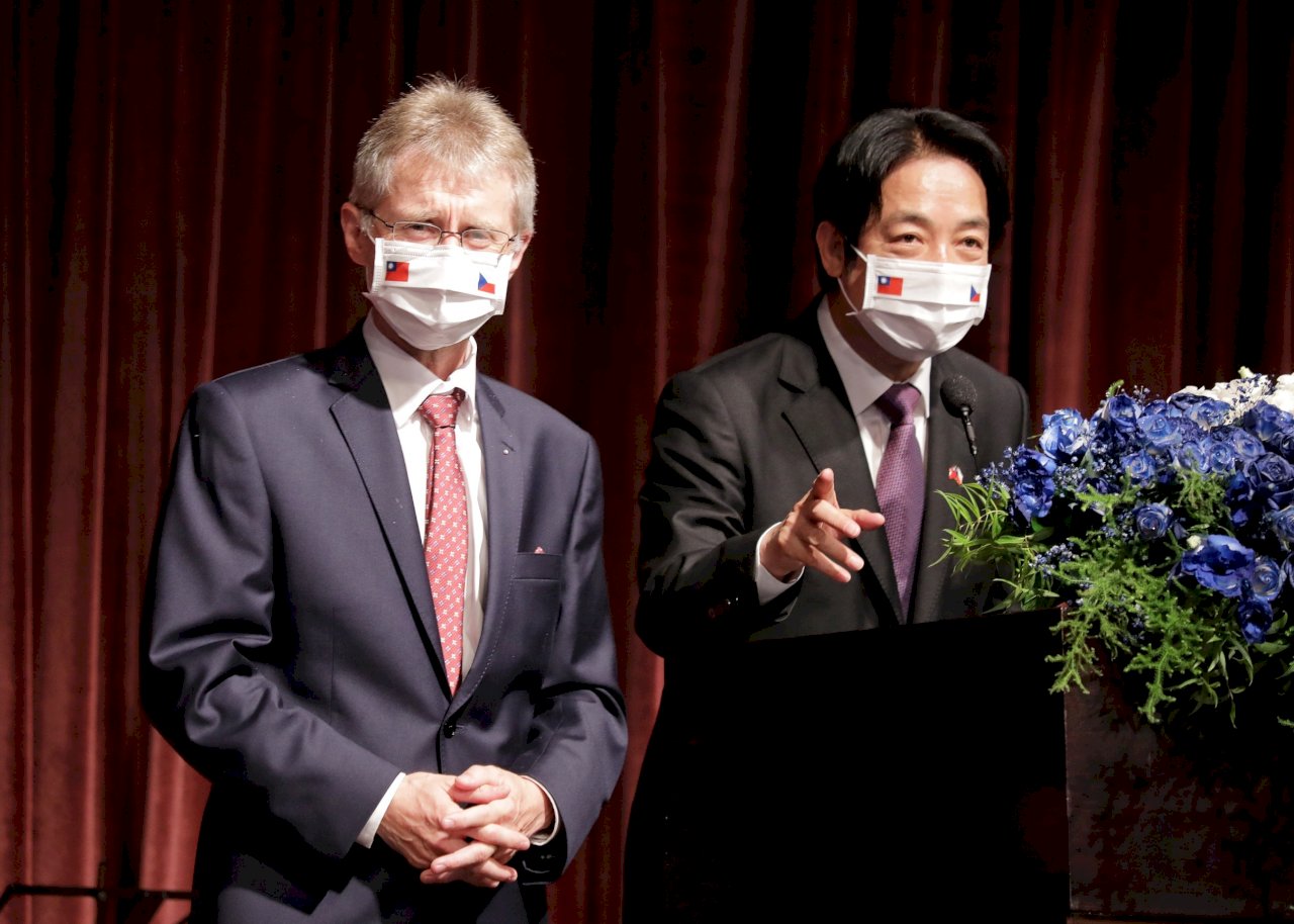 捷克團設宴答謝 賴清德盼齊為國際民主努力