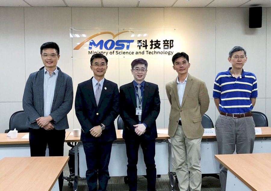 用光控制光！台大跨國研究找到矽光子發展關鍵