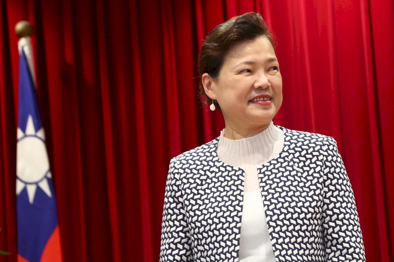 雙鋼印口罩恐致價跌？　王美花：實名制每片5元可穩住價格