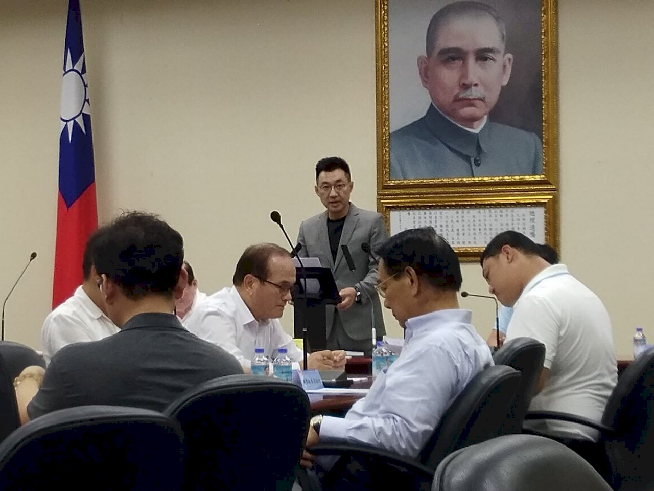 立院開議　江啟臣：嚴格監督瘦肉精美豬與總預算