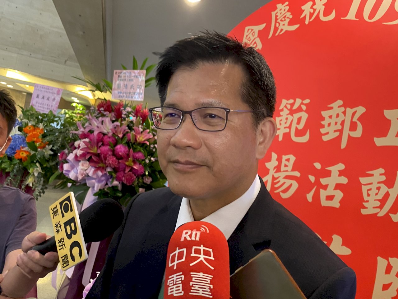 脫困求生  林佳龍：評估「防疫結合國境鬆綁」